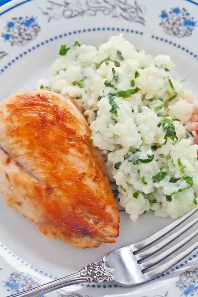 Boiled chicken thighs with Rice