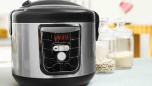 What Is The Temperature In A Slow Cooker On Low