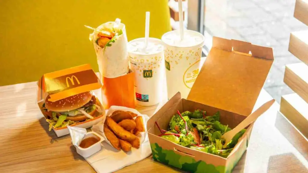 When Does McDonald's Serve Lunch